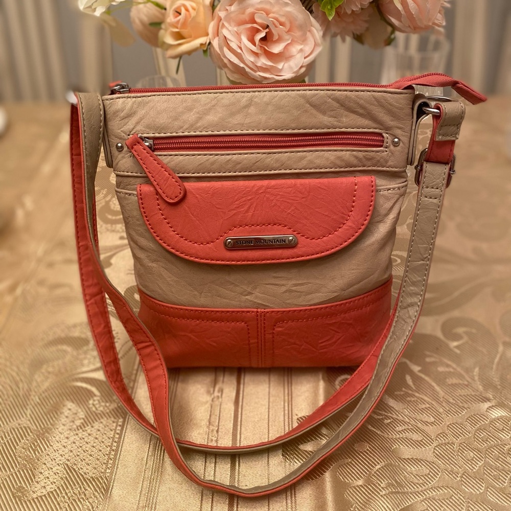 Stone Mountain leather beige and pink leather